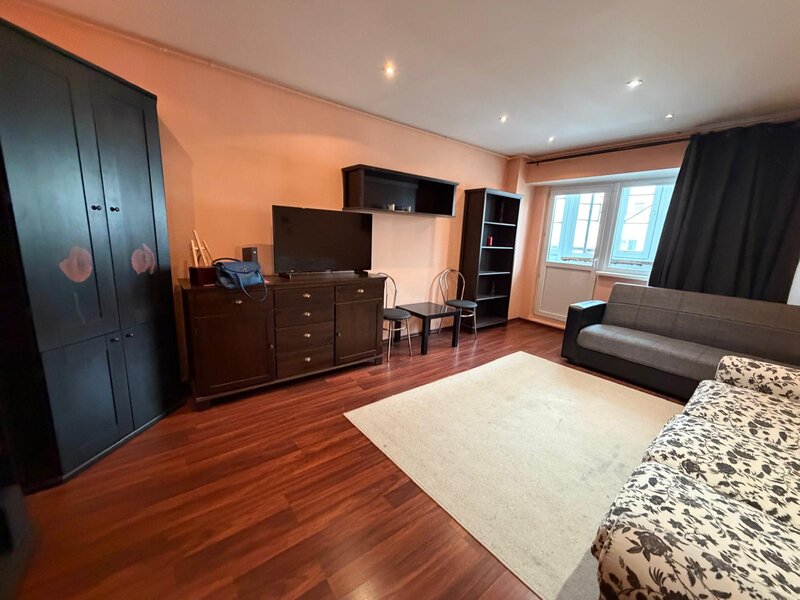 Dristor, Alba Iulia, 5 minute metrou