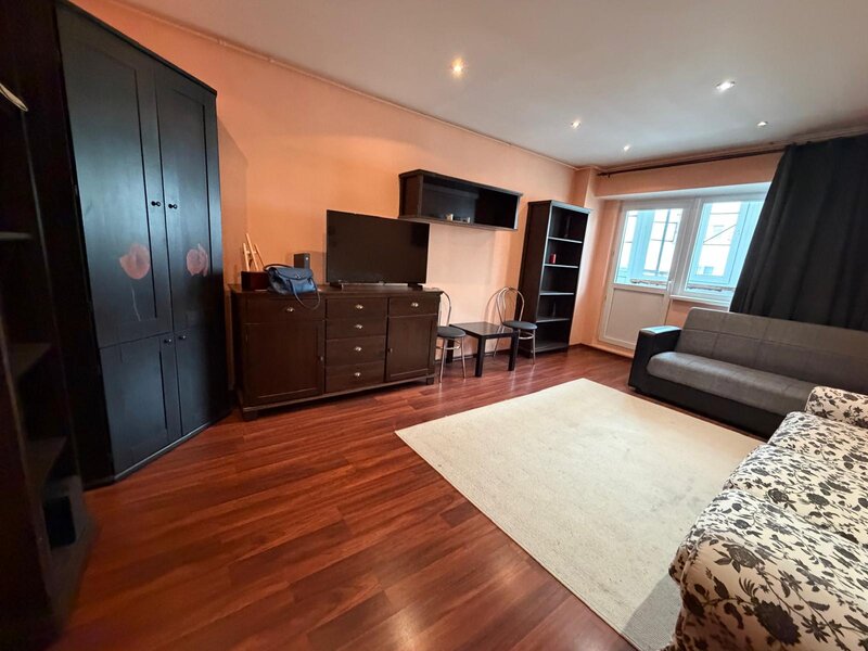 Dristor, Alba Iulia, 5 minute metrou