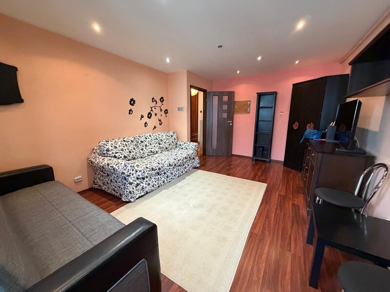 Dristor, Alba Iulia, 5 minute metrou